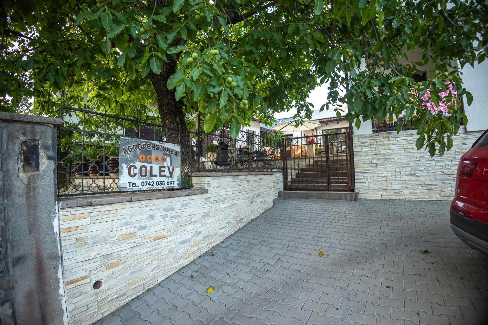 Agropensiunea Colev Stremt Buitenkant foto